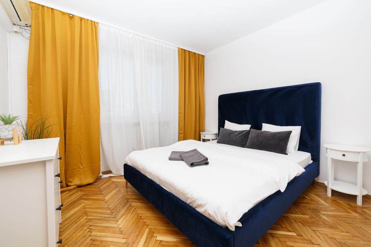 Color Ap Calea Victoriei 12C Apartment Bucharest Exterior photo