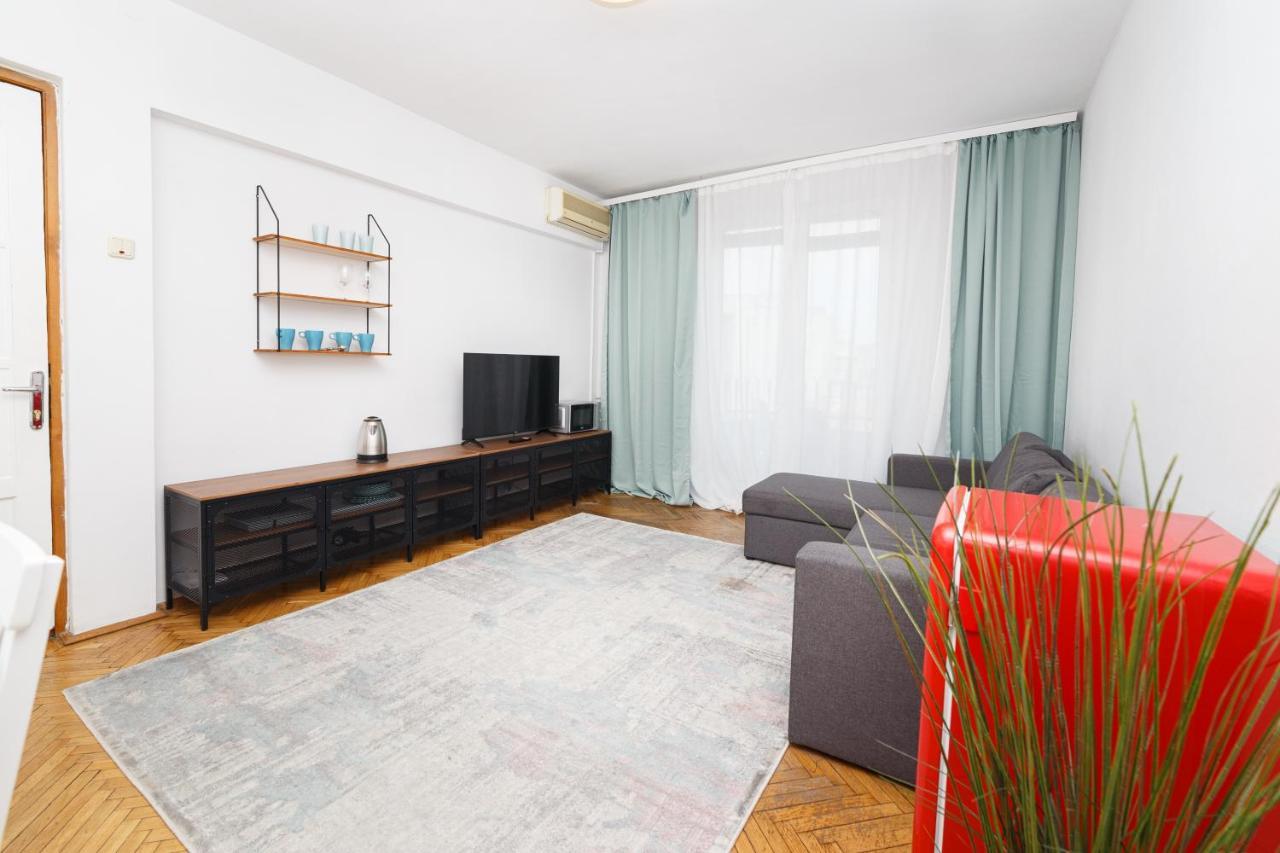 Color Ap Calea Victoriei 12C Apartment Bucharest Exterior photo