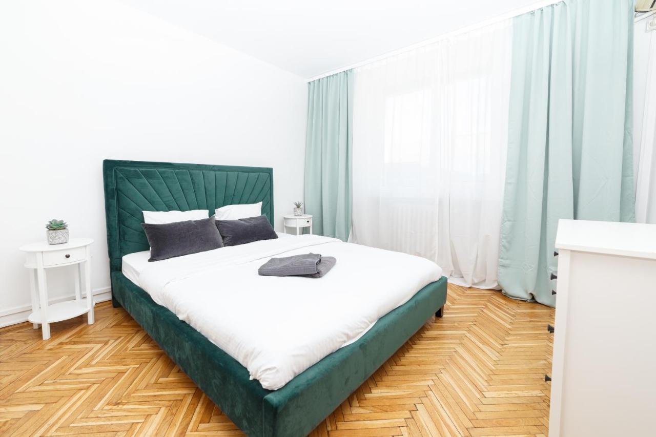 Color Ap Calea Victoriei 12C Apartment Bucharest Exterior photo